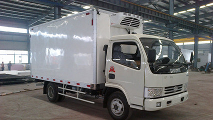 东风小型冷藏车厂家1.5吨冷藏车价格分析